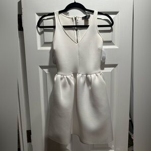 Bloomingdale’s Aqua Elegant White Sleeveless Mini Dress